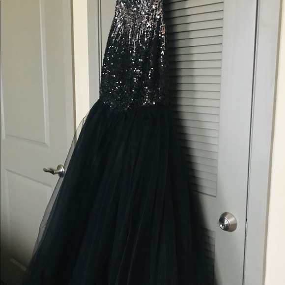 Formal/Prom Dress - Picture 4 of 4